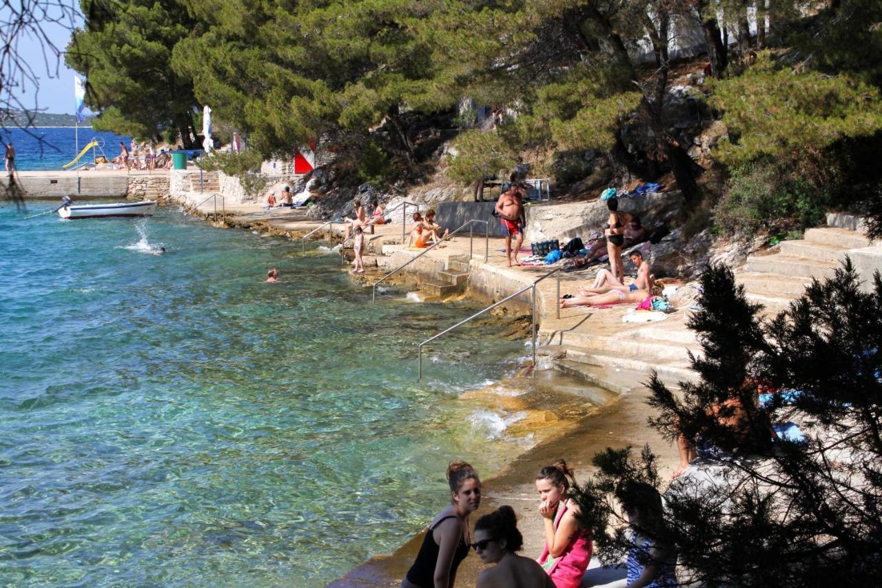 Apartments By The Sea Sali, Dugi Otok - 8110 ภายนอก รูปภาพ
