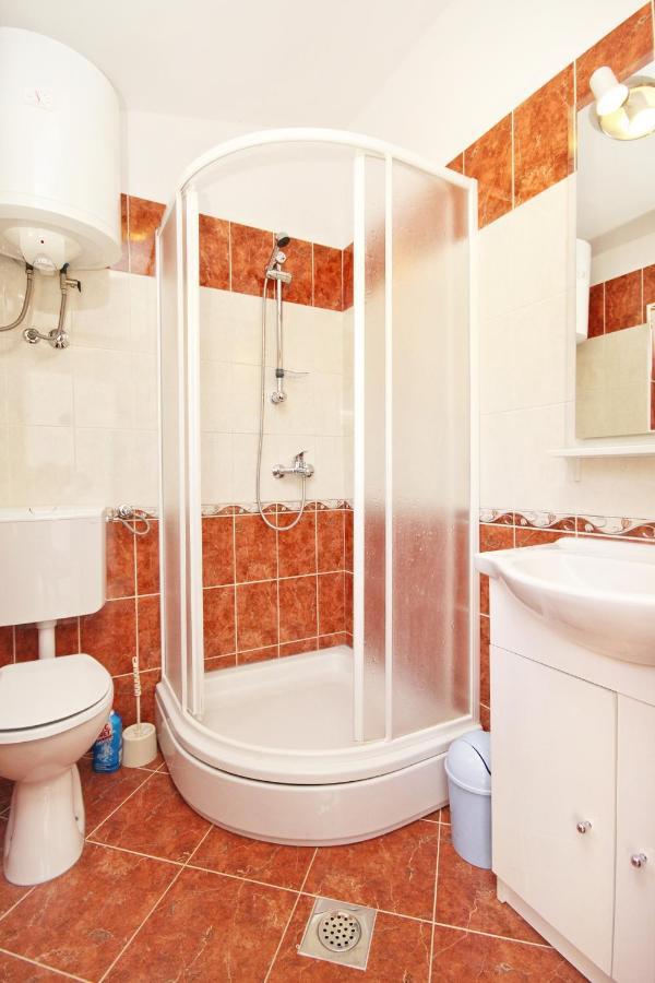 Apartments By The Sea Sali, Dugi Otok - 8110 ภายนอก รูปภาพ