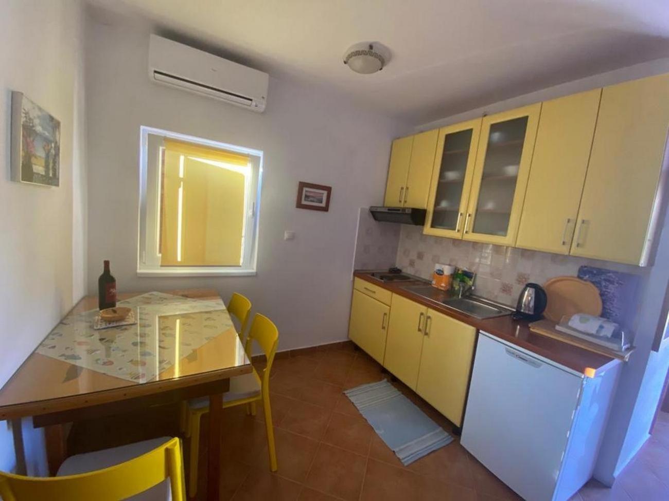 Apartments By The Sea Sali, Dugi Otok - 8110 ภายนอก รูปภาพ